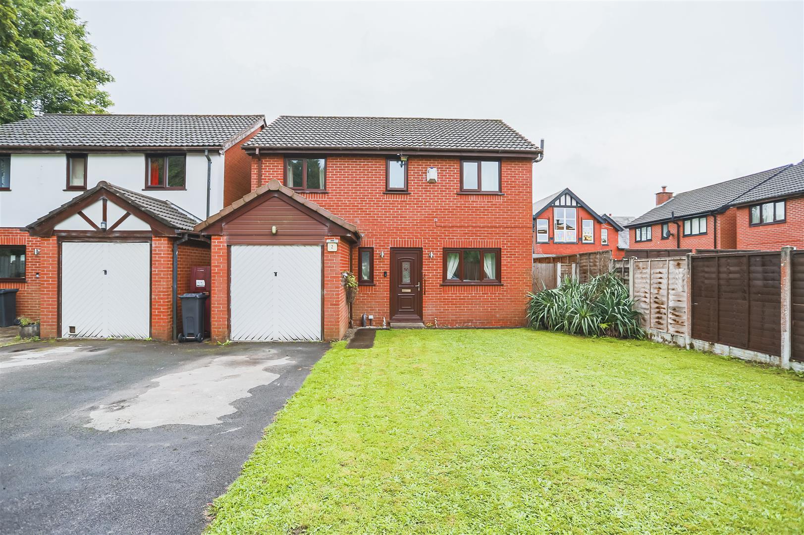 4 Bed House For Sale - Main Image